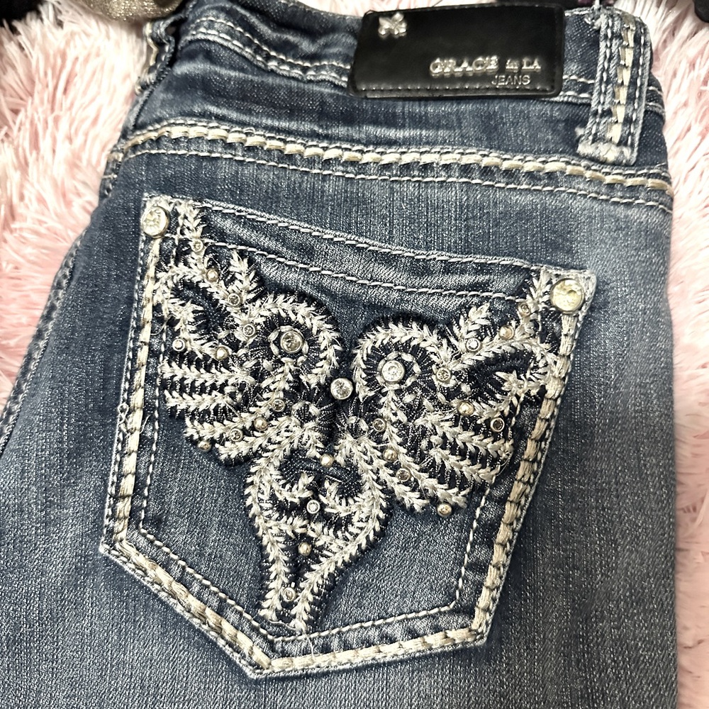 Beautiful grace in LA cropped jeans by 13